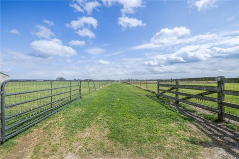 Tiny photo for 2042 US Highway 77, Lott, TX 76656 (MLS # 26002933)