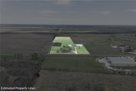 Tiny photo for 2042 US Highway 77, Lott, TX 76656 (MLS # 26002933)