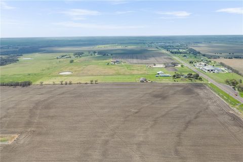 Tiny photo for 2042 US Highway 77, Lott, TX 76656 (MLS # 26002933)