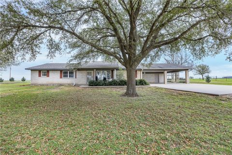 Tiny photo for 2042 US Highway 77, Lott, TX 76656 (MLS # 26002933)
