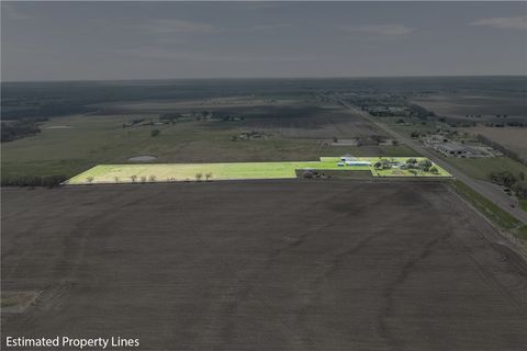 Tiny photo for 2042 US Highway 77, Lott, TX 76656 (MLS # 26002933)