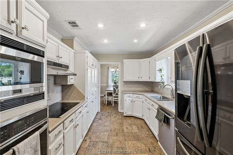 Tiny photo for 2304 Quail Hollow Drive, Bryan, TX 77802 (MLS # 26005485)