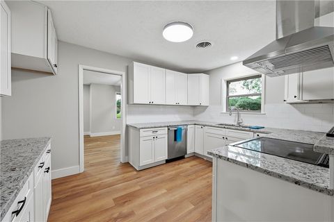 Tiny photo for 812 Victoria Street, Navasota, TX 77868 (MLS # 26007310)