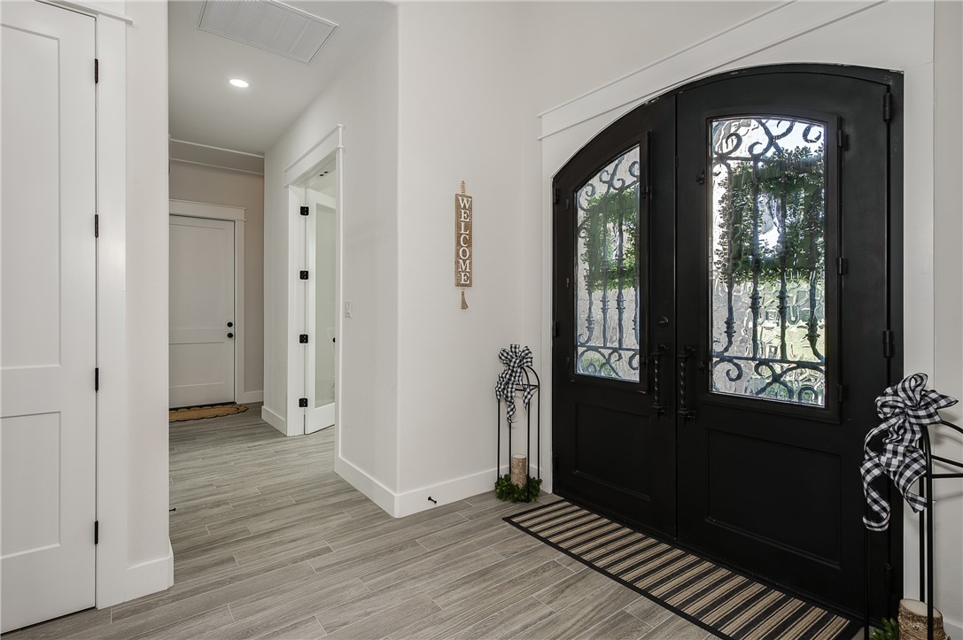 5401 Legend Oaks Court