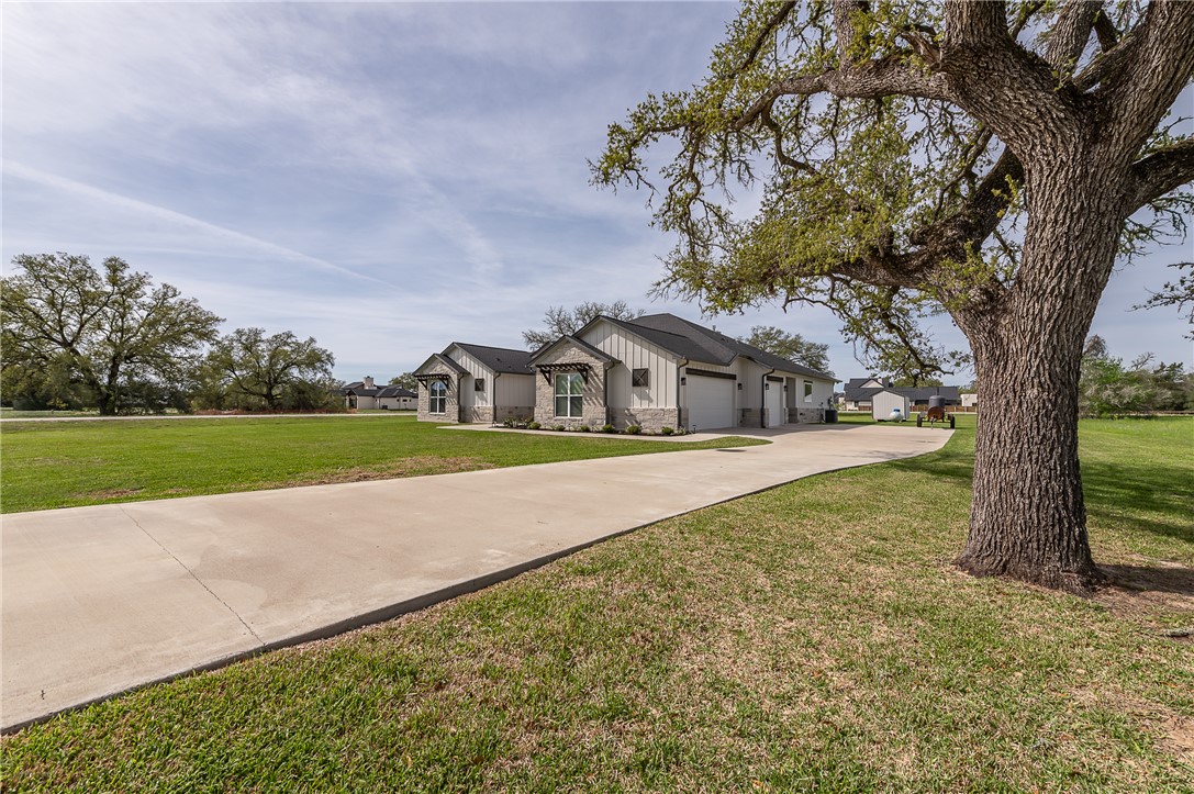 5401 Legend Oaks Court