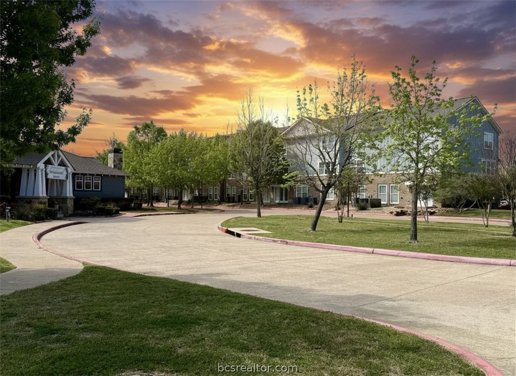 Photo of 1725 Harvey Mitchell Parkway S #1925, College Station, TX 77840 (MLS # 26005099)