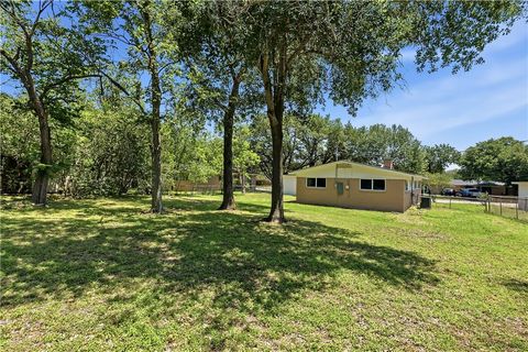 Tiny photo for 1916 Vinewood Drive, Bryan, TX 77802 (MLS # 26005911)