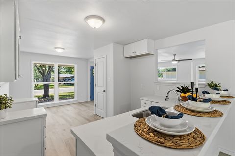 Tiny photo for 1916 Vinewood Drive, Bryan, TX 77802 (MLS # 26005911)