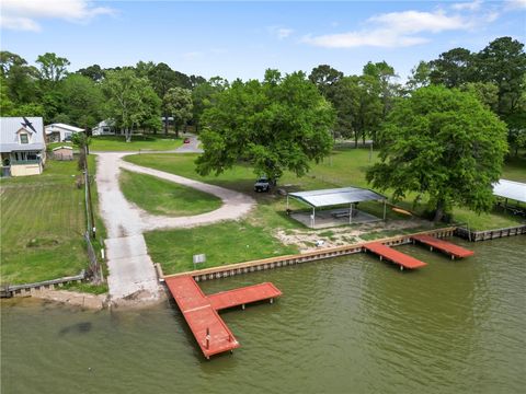 Tiny photo for 26 Holly Lane Ln, Huntsville, TX 77340 (MLS # 26004774)