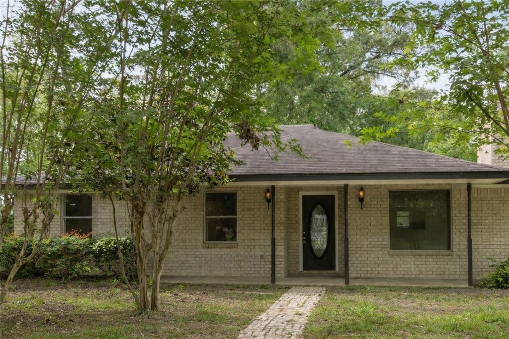 Photo of 26 Holly Lane Ln, Huntsville, TX 77340 (MLS # 26004774)