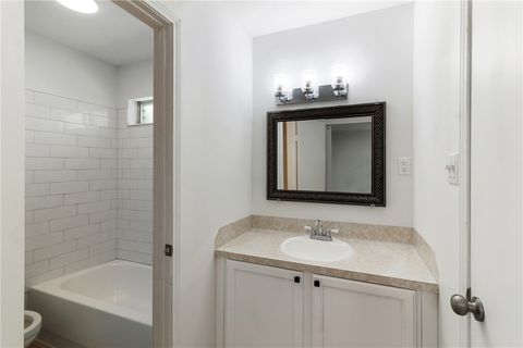 Tiny photo for 26 Holly Lane Ln, Huntsville, TX 77340 (MLS # 26004774)