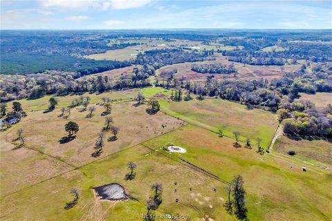 162ac FM 2620 Bedias TX 77831