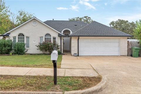 Tiny photo for 2511 Westwood Main Drive, Bryan, TX 77807 (MLS # 25012362)