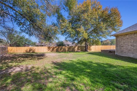 Tiny photo for 2708 Hickory Court, Bryan, TX 77808 (MLS # 26000043)
