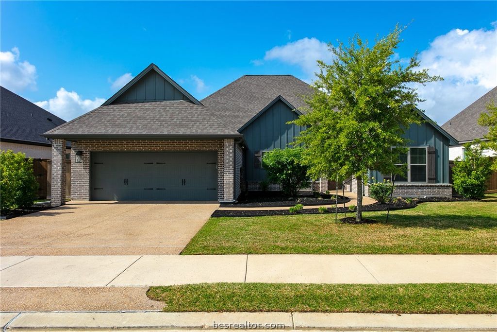 Photo of 1748 Kerr Valley Lane, College Station, TX 77845 (MLS # 26004075)