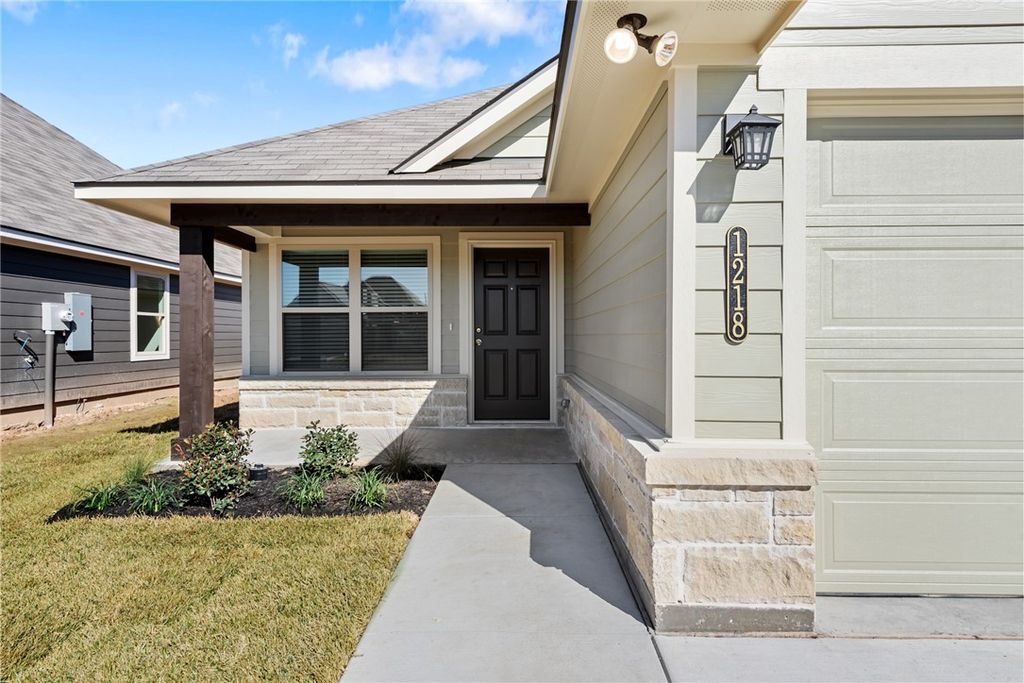 Photo of 1218 High Street, Navasota, TX 77868 (MLS # 26001868)