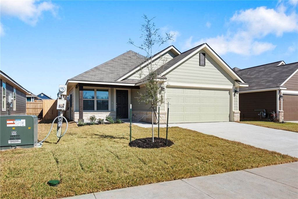 Photo of 1218 High Street, Navasota, TX 77868 (MLS # 26001868)