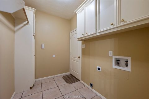 Tiny photo for 13652 Suzanne Place, College Station, TX 77845 (MLS # 26003671)