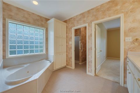 Tiny photo for 13652 Suzanne Place, College Station, TX 77845 (MLS # 26003671)