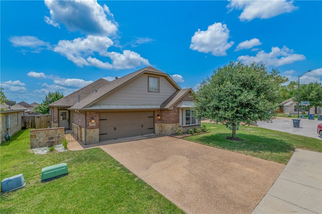 Photo of 4203 Cedar Creek Court, College Station, TX 77845 (MLS # 26006533)