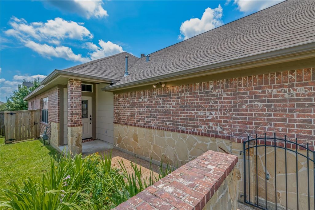 Photo of 4203 Cedar Creek Court, College Station, TX 77845 (MLS # 26006533)
