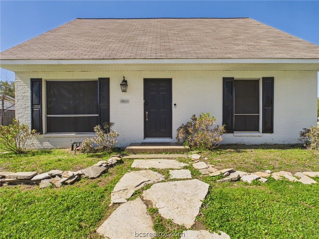 Photo of 1400 Lawyer Street, College Station, TX 77840 (MLS # 26003664)