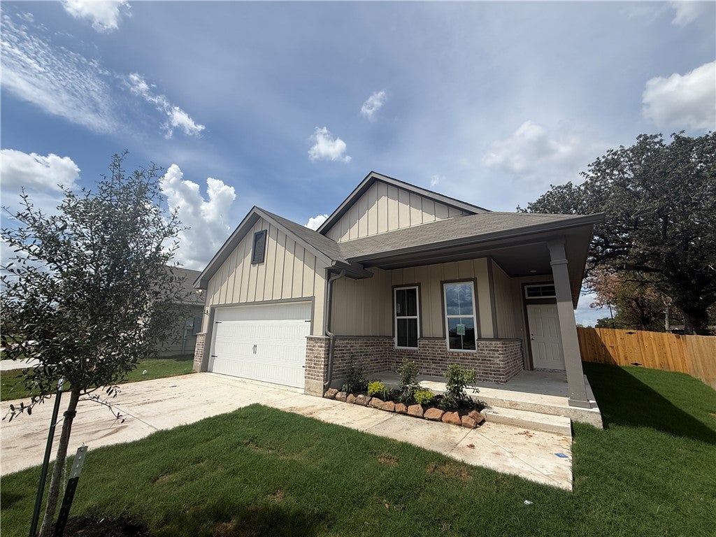Photo of 1916 McArthur Avenue, Bryan, TX 77803 (MLS # 26010810)