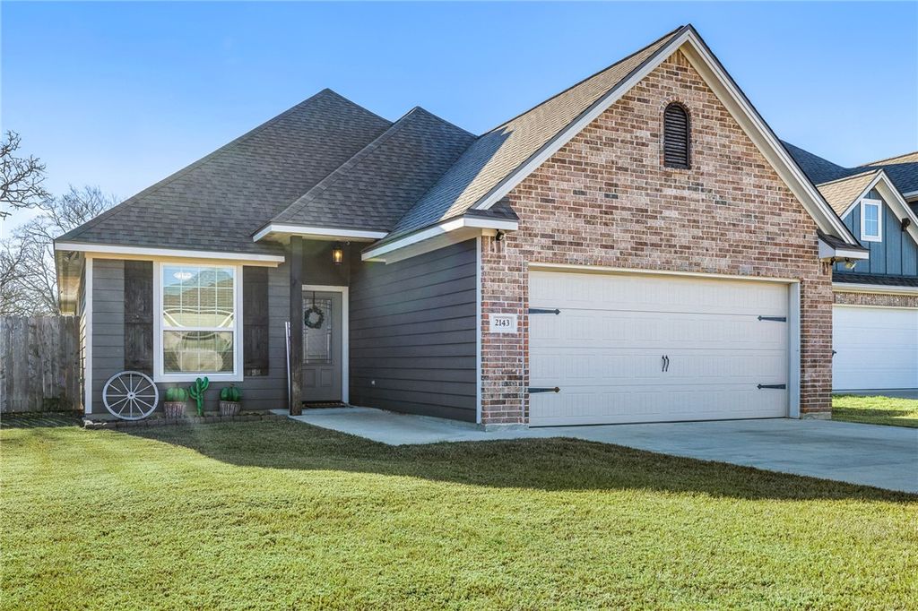 Photo of 2143 Mountain Wind Loop, Bryan, TX 77807 (MLS # 26001584)