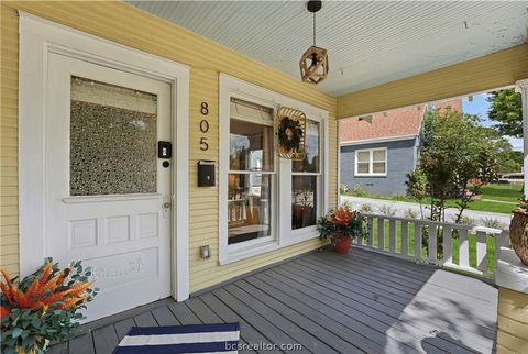 Tiny photo for 805 Academy St E, Brenham, TX 77833 (MLS # 26004052)