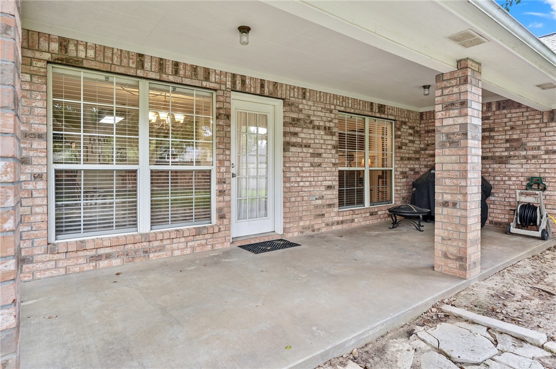 College Station, Texas 77845, United States, 3 Bedrooms Bedrooms, ,2 BathroomsBathrooms,Residential,Pending,44620