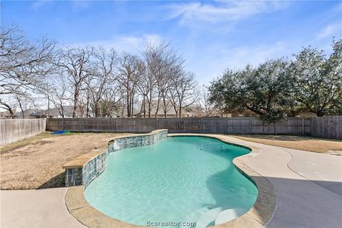 Tiny photo for 1112 Hopewell Court, College Station, TX 77845 (MLS # 26002068)