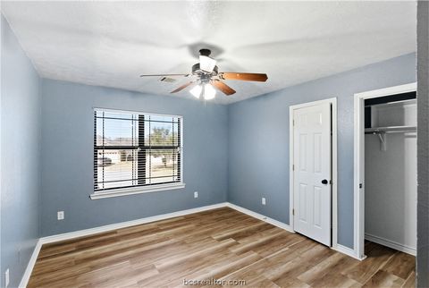 Tiny photo for 1112 Hopewell Court, College Station, TX 77845 (MLS # 26002068)