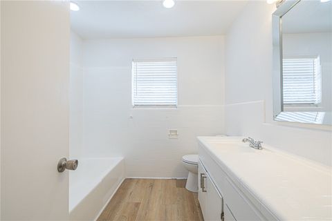 Tiny photo for 707 Norwood Lane, Hearne, TX 77859 (MLS # 25011139)