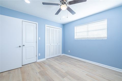 Tiny photo for 707 Norwood Lane, Hearne, TX 77859 (MLS # 25011139)