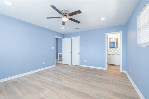 Tiny photo for 707 Norwood Lane, Hearne, TX 77859 (MLS # 25011139)