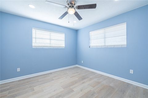 Tiny photo for 707 Norwood Lane, Hearne, TX 77859 (MLS # 25011139)
