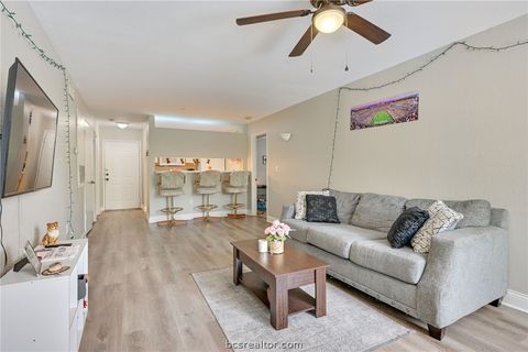 Photo of 521 Southwest Parkway #201, College Station, TX 77840 (MLS # 26008691)