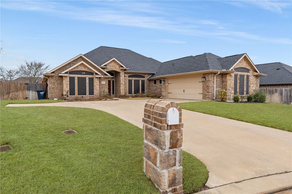 Photo of 1203 Beacon Court, College Station, TX 77845 (MLS # 26002167)