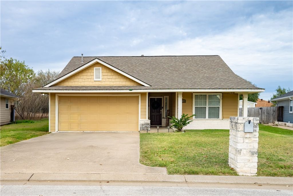 Photo of 904 Crested Point Drive, College Station, TX 77845 (MLS # 25012483)