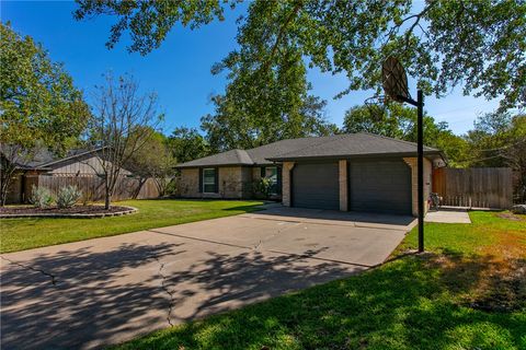Tiny photo for 2604 Spicewood Court, College Station, TX 77845 (MLS # 25011160)