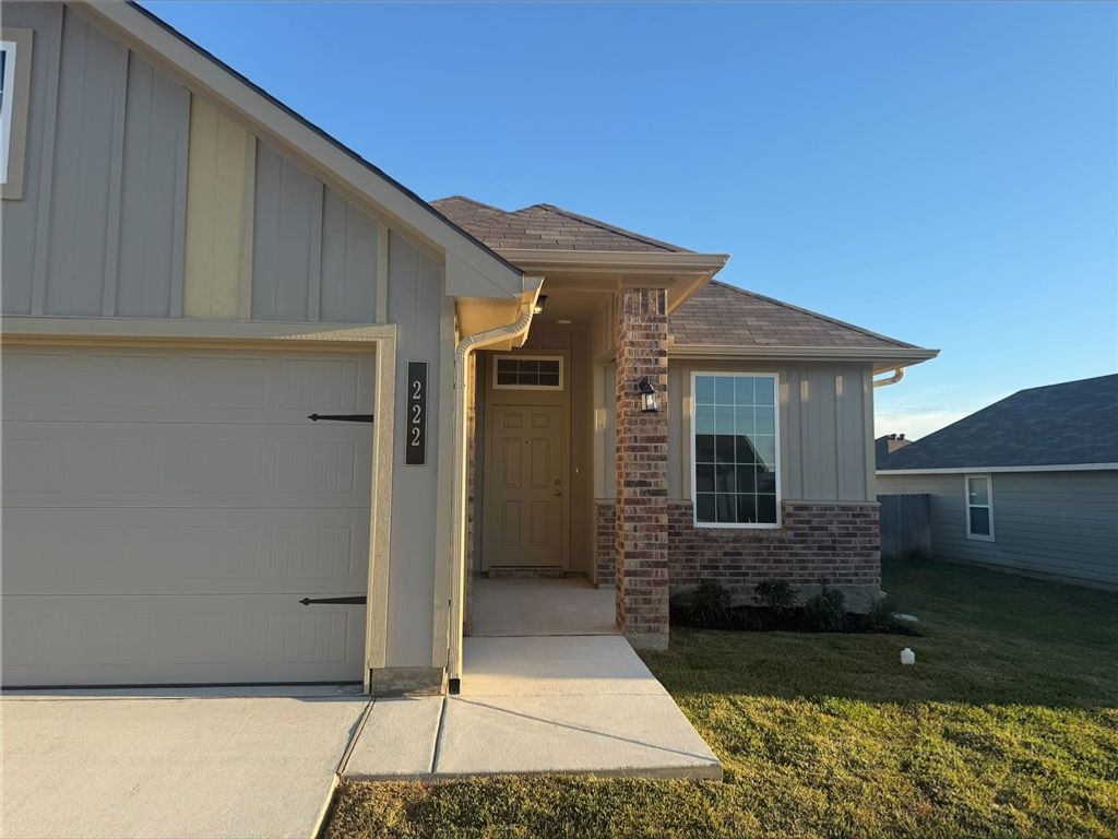 Photo of 222 Cross Lane, Caldwell, TX 77836 (MLS # 25012427)