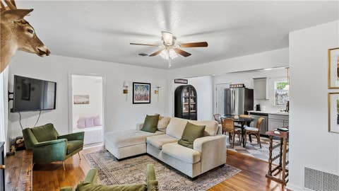 Tiny photo for 907 North Avenue, Bryan, TX 77802 (MLS # 26009861)