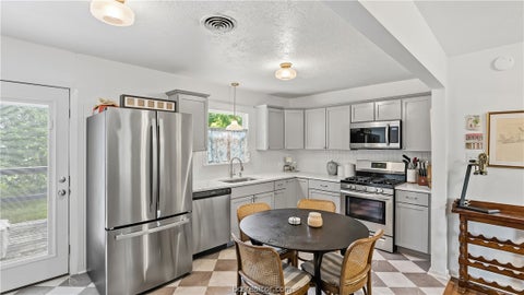 Tiny photo for 907 North Avenue, Bryan, TX 77802 (MLS # 26009861)