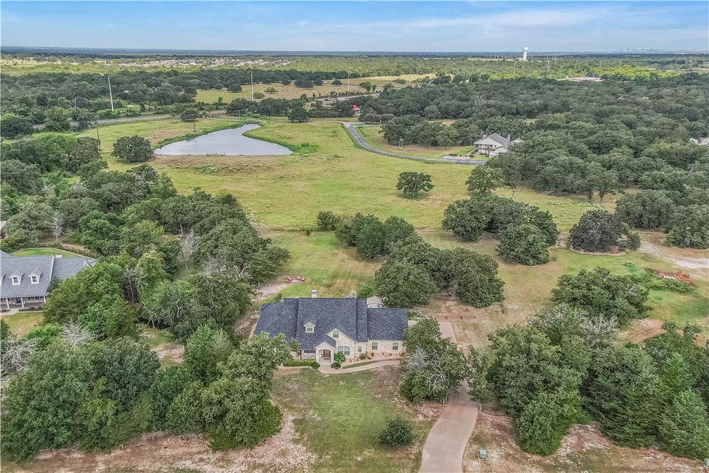 Photo of 4848 Stony Brook Brk, College Station, TX 77845 (MLS # 26008938)