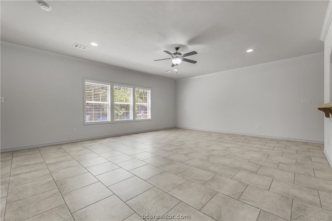 College Station, Texas 77845, United States, 4 Bedrooms Bedrooms, ,4 BathroomsBathrooms,Residential,Pending,52406