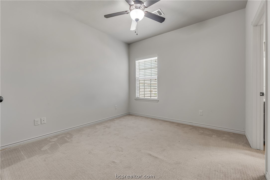 College Station, Texas 77845, United States, 4 Bedrooms Bedrooms, ,4 BathroomsBathrooms,Residential,Pending,52406