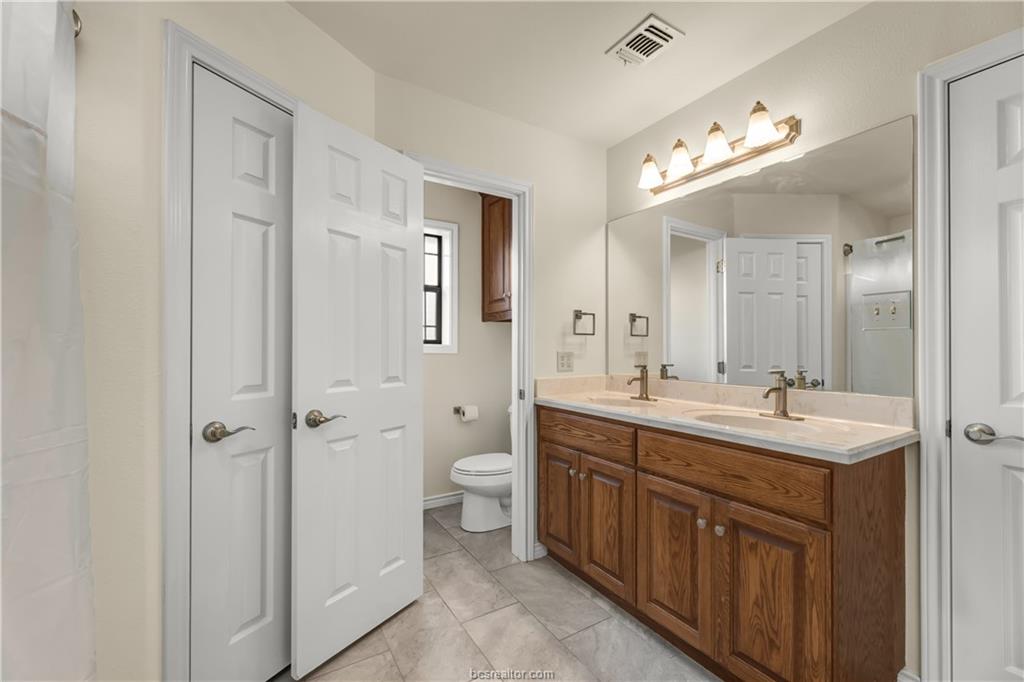 College Station, Texas 77845, United States, 4 Bedrooms Bedrooms, ,3 BathroomsBathrooms,Residential,Active,109579