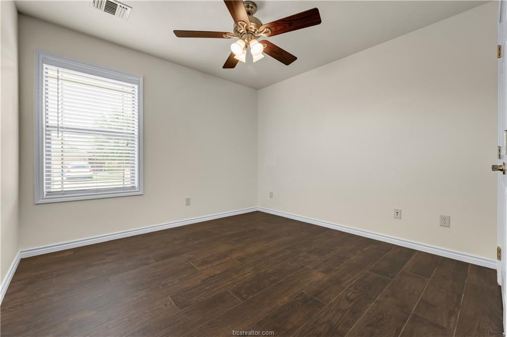 College Station, Texas 77845, United States, 4 Bedrooms Bedrooms, ,3 BathroomsBathrooms,Residential,Active,109579