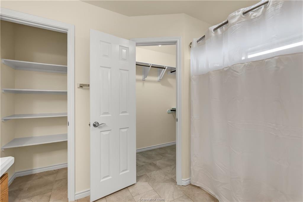 College Station, Texas 77845, United States, 4 Bedrooms Bedrooms, ,3 BathroomsBathrooms,Residential,Active,109579