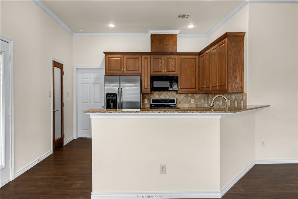 College Station, Texas 77845, United States, 4 Bedrooms Bedrooms, ,3 BathroomsBathrooms,Residential,Active,109579